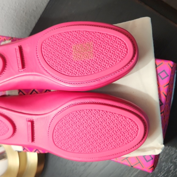 Never worn - Picture 4 of 4